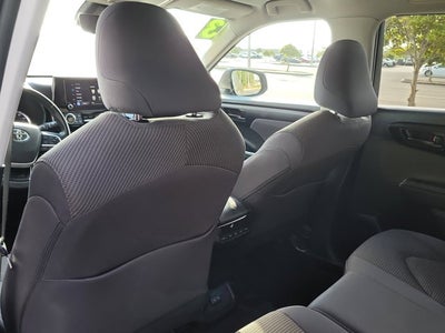 2023 Toyota Highlander LE