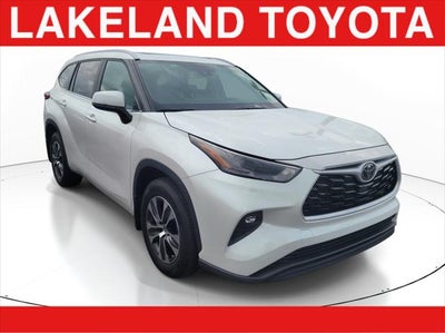 2024 Toyota Highlander XLE