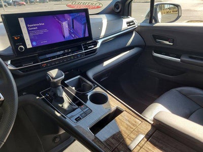 2025 Toyota SIENNA LIMITED Limited
