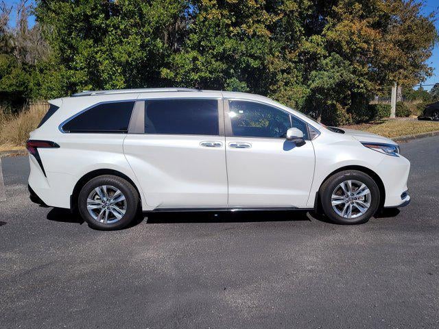 2025 Toyota SIENNA LIMITED Limited