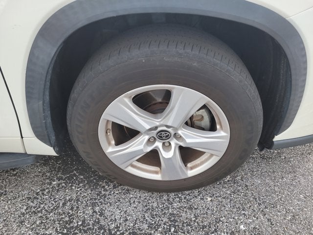 2021 Toyota Highlander LE