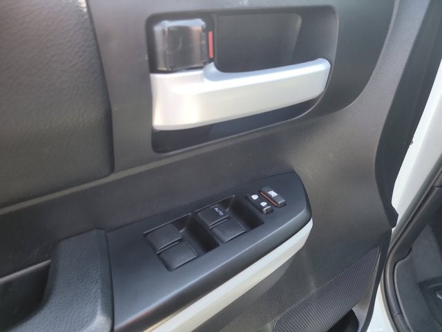 2018 Toyota TUNDRA 4X2 SR5