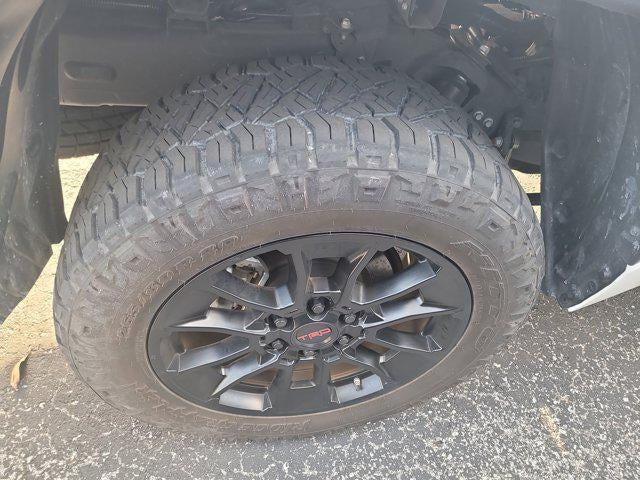 2024 Toyota TUNDRA 4X2 SR5