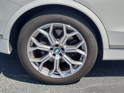 2023 BMW X7 xDrive40i