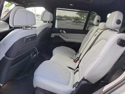 2023 BMW X7 xDrive40i