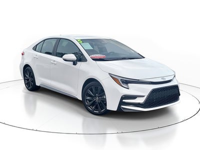 2025 Toyota COROLLA SE