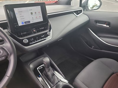 2025 Toyota COROLLA SE