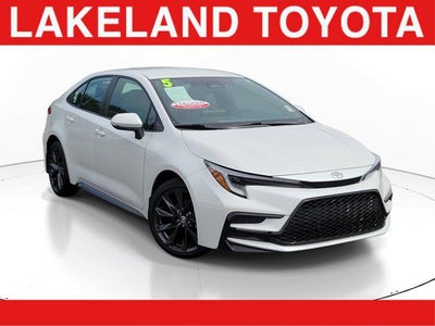 2025 Toyota COROLLA SE
