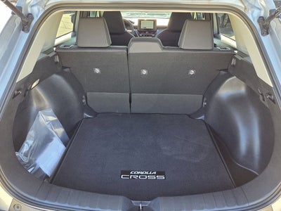 2024 Toyota Corolla Cross LE