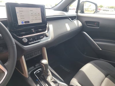 2024 Toyota Corolla Cross Hybrid SE