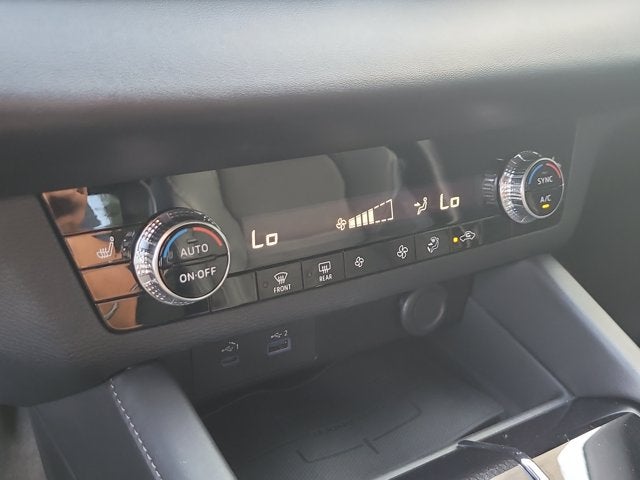 2023 Mitsubishi Outlander SE Black Edition