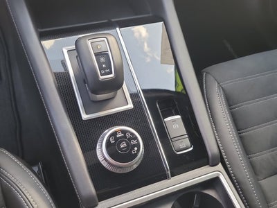 2023 Mitsubishi Outlander SE Black Edition