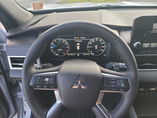 2023 Mitsubishi Outlander SE Black Edition