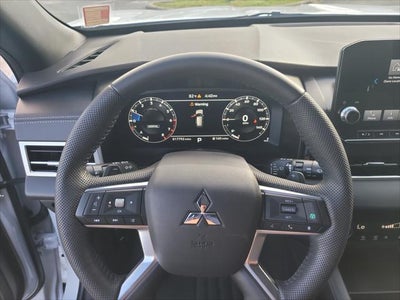 2023 Mitsubishi Outlander SE Black Edition