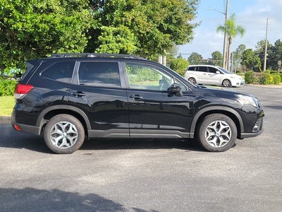 2024 Subaru Forester Premium