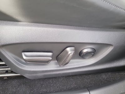 2023 Toyota Toyota Crown LTD Limited