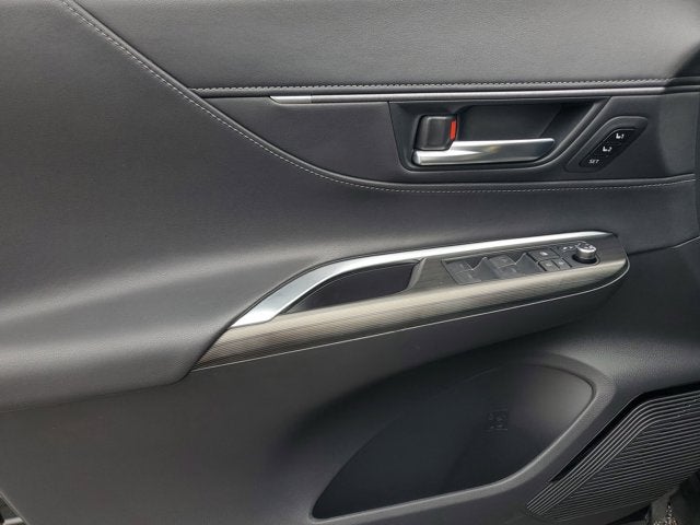 2024 Toyota Venza LE