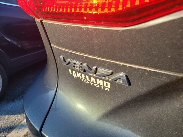 2023 Toyota Venza LE