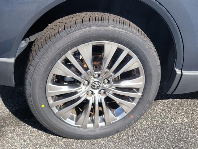 2023 Toyota Venza XLE