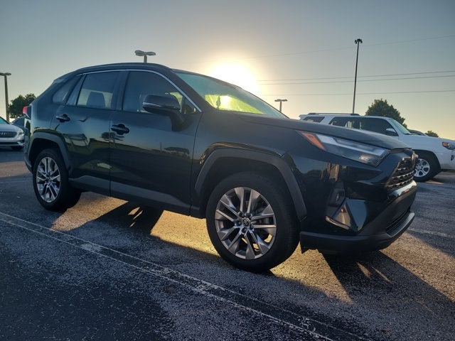 2022 Toyota RAV4 XLE Premium