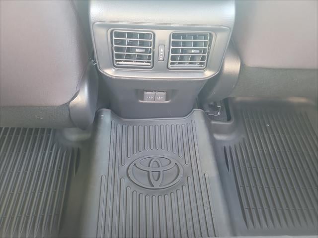 2025 Toyota RAV4 Plug-in Hybrid SE