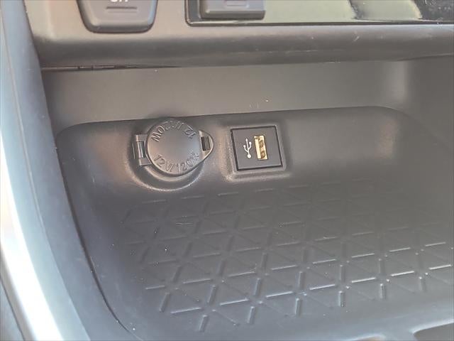 2025 Toyota RAV4 Plug-in Hybrid SE