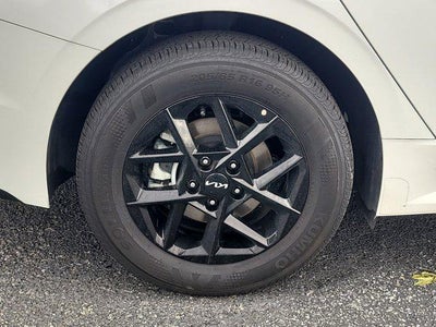 2025 Kia K5 LXS