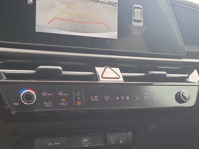 2023 Kia Niro SX