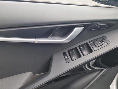2023 Kia Niro SX
