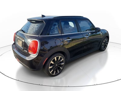 2016 MINI Cooper Hardtop 4 Door Base