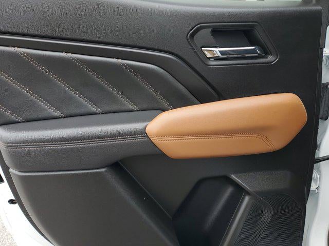 2024 GMC Canyon 4WD AT4