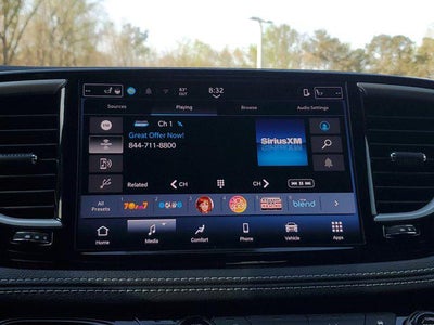 2025 Chrysler Pacifica Select