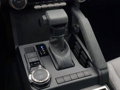 2025 Toyota Tacoma 4WD SR5