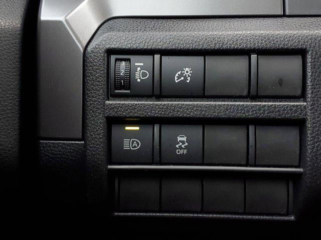 2025 Toyota Tacoma 4WD SR5