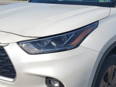 2022 Toyota Highlander Hybrid Bronze Edition
