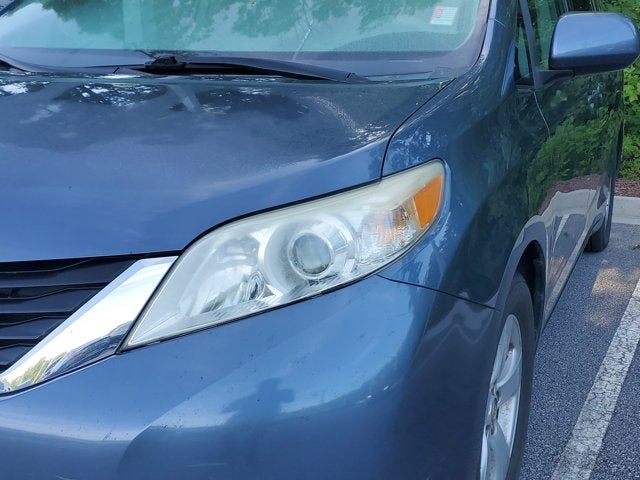2014 Toyota Sienna LE AAS