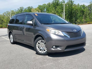 2011 Toyota Sienna XLE AAS