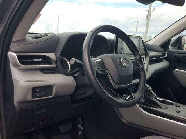 2021 Toyota Highlander LE