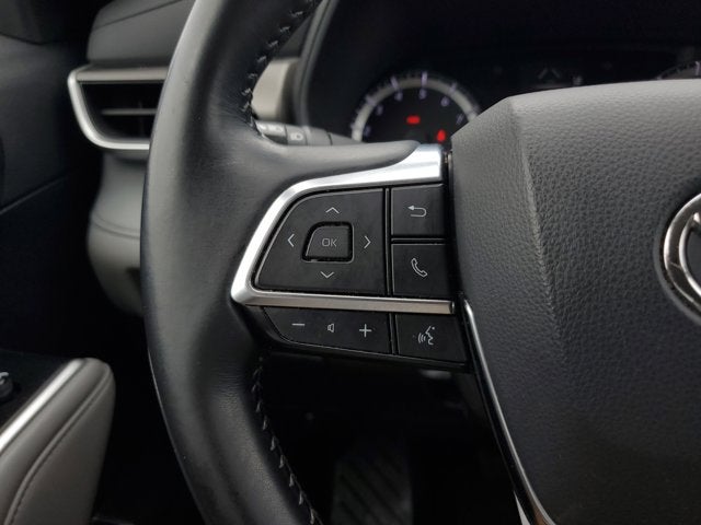 2021 Toyota Highlander LE