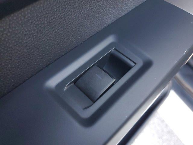 2022 Toyota Tundra 2WD SR5