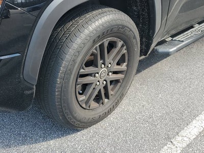 2022 Toyota Tundra 4WD SR5