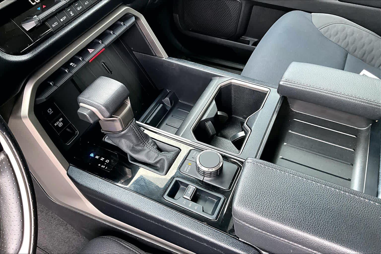 2024 Toyota Tundra 4WD SR5