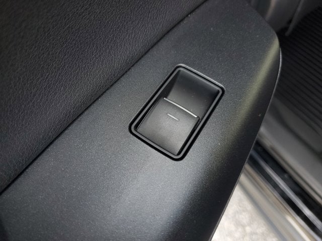 2023 Toyota Venza LE