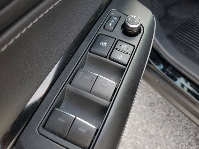 2023 Toyota Venza LE