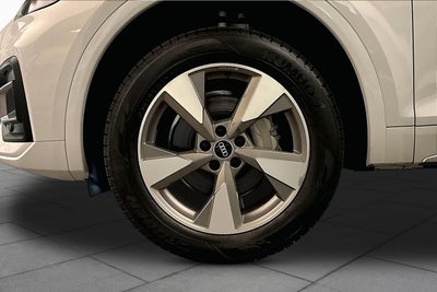2023 Audi Q5 Premium Plus