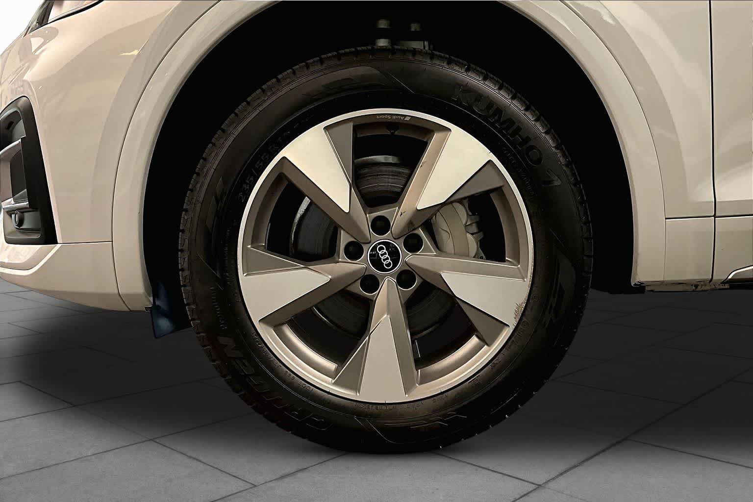 2023 Audi Q5 Premium Plus