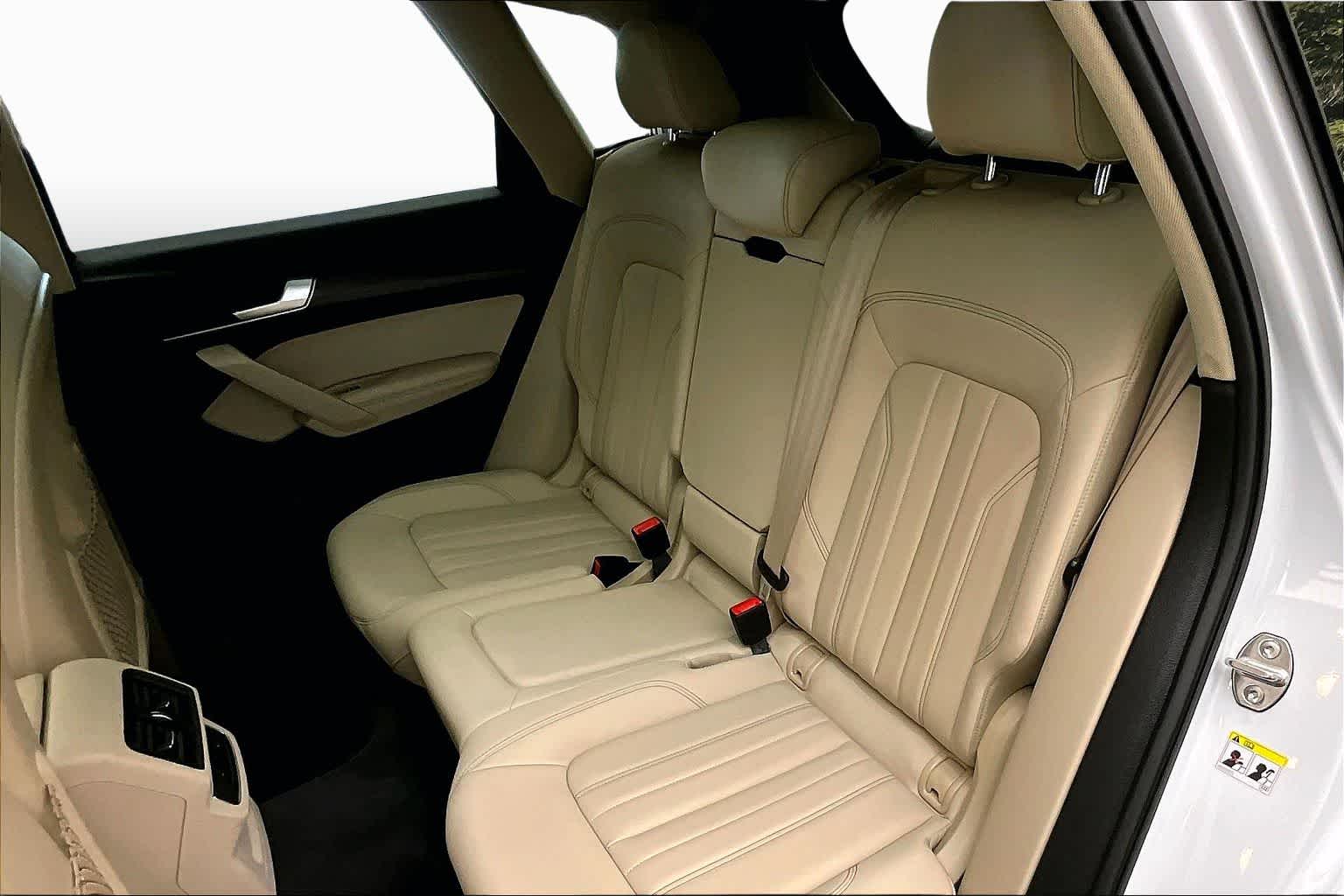 2023 Audi Q5 Premium Plus