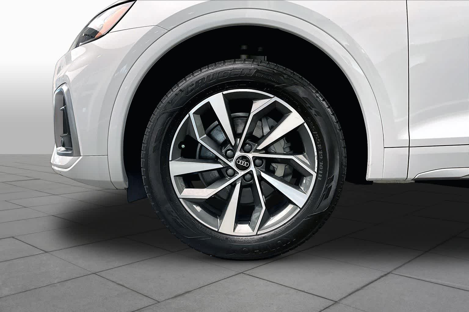 2023 Audi Q5 S line Premium Plus