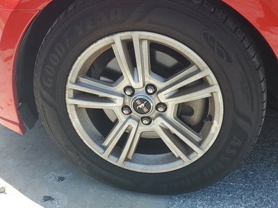 2013 Ford Mustang V6