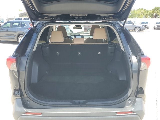 2019 Toyota RAV4 LE